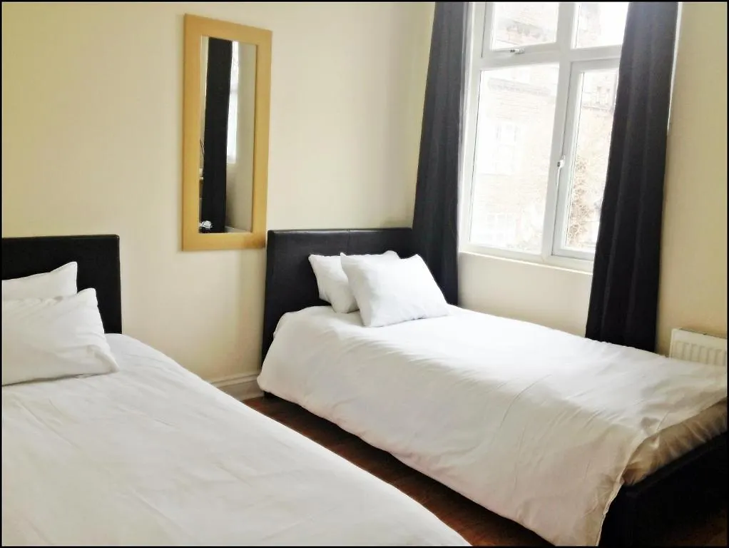City View Hotel - Roman Road Market London